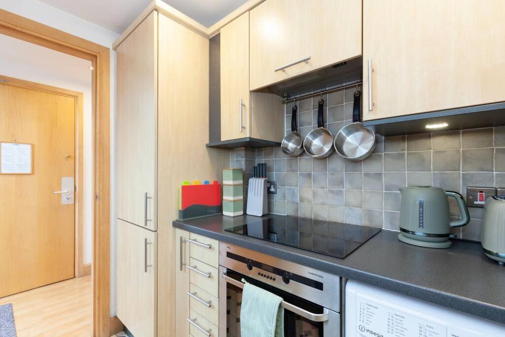 Apartment In The Heart Of The City Centre, Live Like A Local Oxford Exterior foto