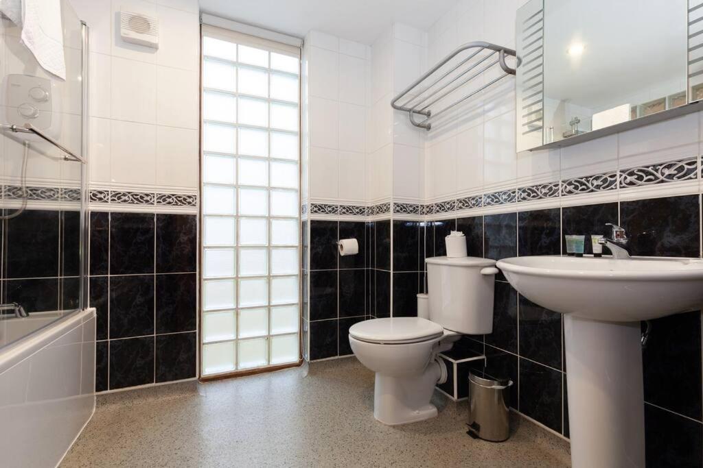 Apartment In The Heart Of The City Centre, Live Like A Local Oxford Exterior foto